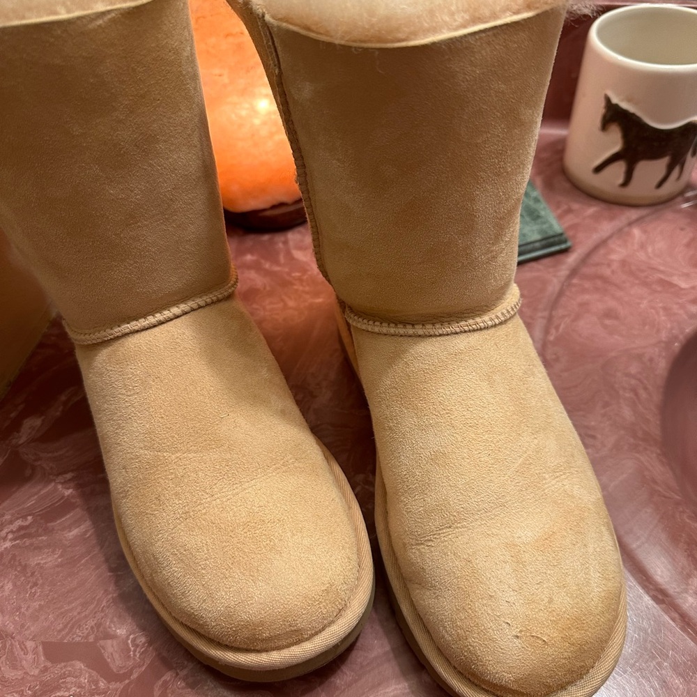 UGG Amber Blush Bailey Bow with short ruffle Women's Boots